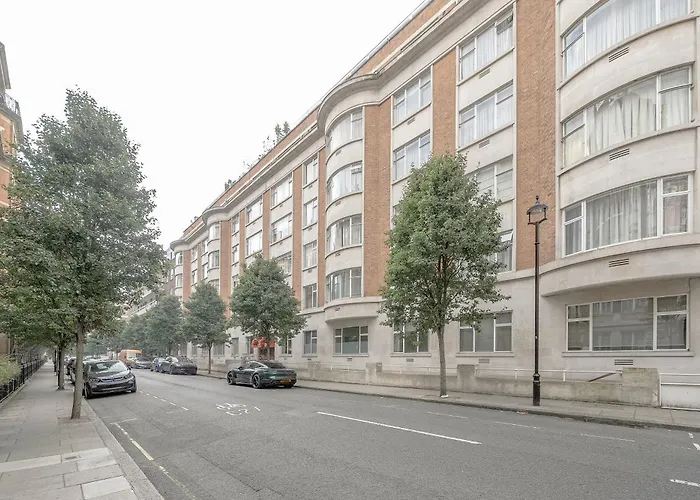 Luxurious Two-Bedroom Haven In Marylebone